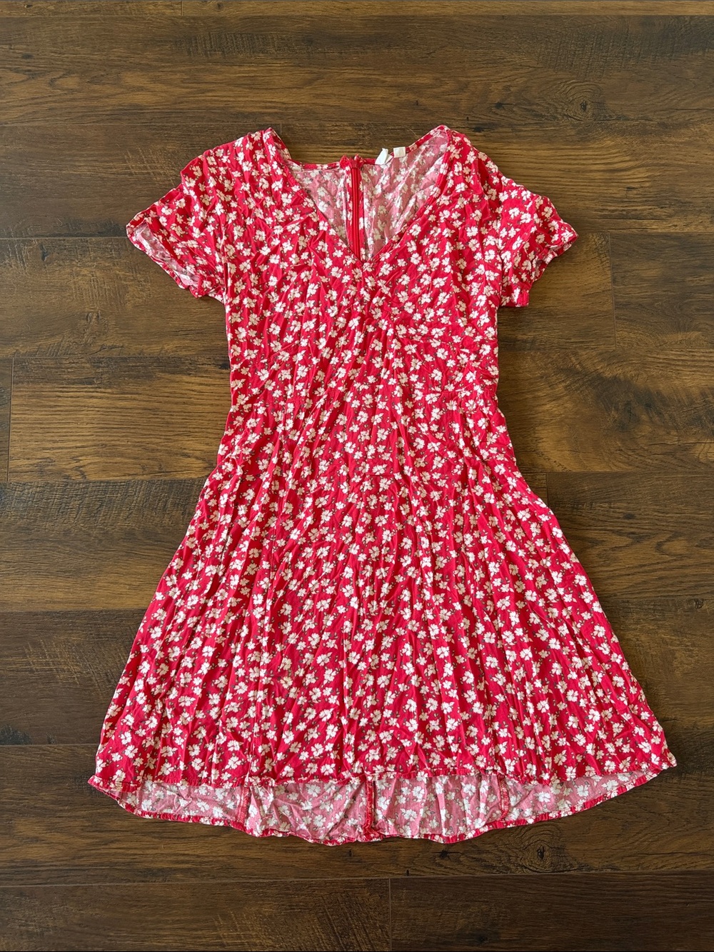 GAP Red Floral V-Neck Short Sleeve Dress